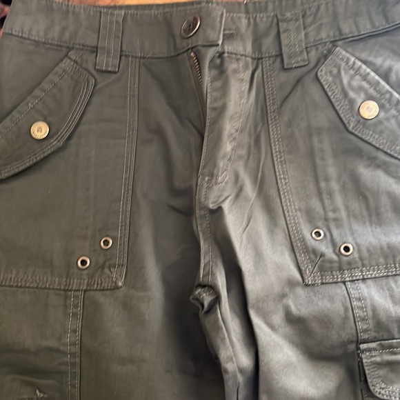 Army green 5 pockets never worn new 100 % cotton pants very cool - Picture 2 of 4